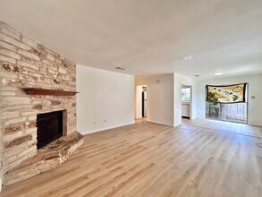 2307 Singletree Ave in Austin, TX - Building Photo - Building Photo