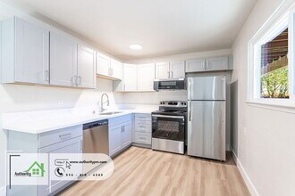 1423 Orange Ave in Redding, CA - Building Photo - Building Photo