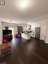 11 Genoa Dr in Hamilton, ON - Building Photo - Building Photo