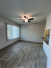 1430 N Acacia St in Anaheim, CA - Foto de edificio - Building Photo