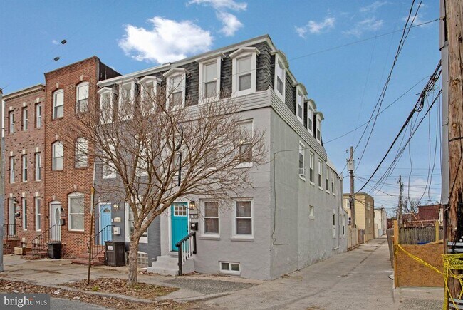 1102 Carroll St in Baltimore, MD - Building Photo - Building Photo
