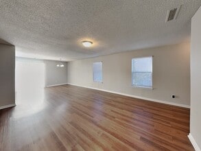 10879 Walnut Grove Bend in Camby, IN - Building Photo - Building Photo