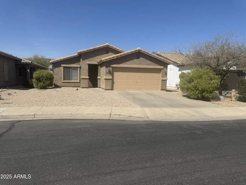44924 Balboa Dr in Maricopa, AZ - Building Photo
