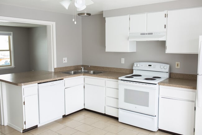 3595 S King St, Unit 3 in Denver, CO - Building Photo - Building Photo