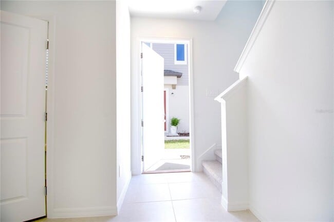 3396 Lapis Lk Dr in Zephyrhills, FL - Building Photo - Building Photo