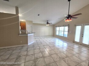 1233 Foxridge Pl in Melbourne, FL - Building Photo - Building Photo
