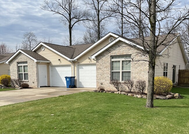 4900 Shadow Oak Dr, Unit 4876 B
