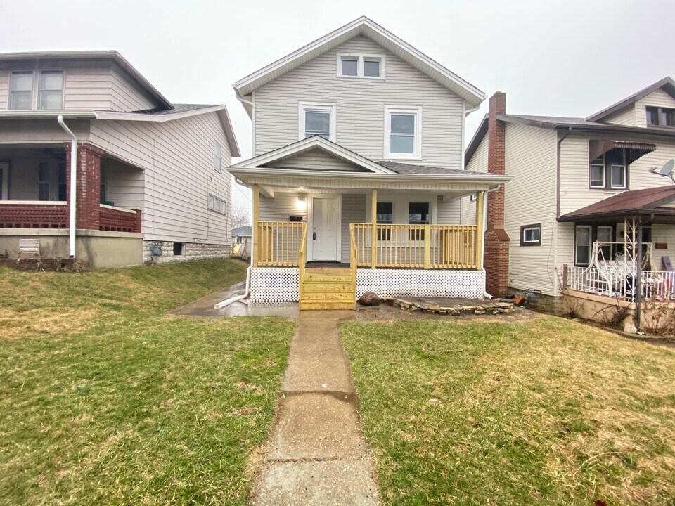 1251 Highland Ave in Dayton, OH - Building Photo