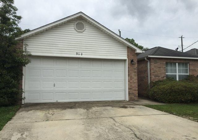 902 Lauderhill Ln in Fort Walton Beach, FL - Building Photo - Building Photo