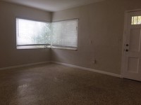 420-426 NE 70th St in Miami, FL - Foto de edificio - Interior Photo