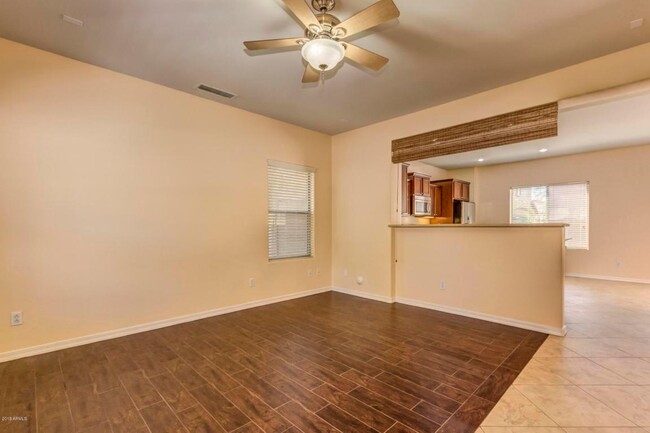 2029 W Marconi Ave in Phoenix, AZ - Building Photo - Building Photo