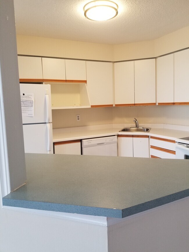 61 Markbrook Ln in Toronto, ON - Building Photo - Building Photo