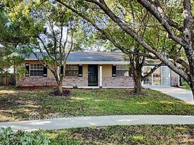 340 Micanopy Ct in Casselberry, FL - Building Photo
