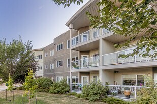 Encore in Sherwood Park, AB - Building Photo