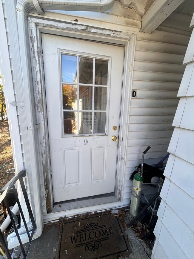 1530 Pennington Rd, Unit Apt D in Trenton, NJ - Building Photo - Building Photo