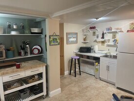 4310 Lincoln Rd, Unit 4310 B