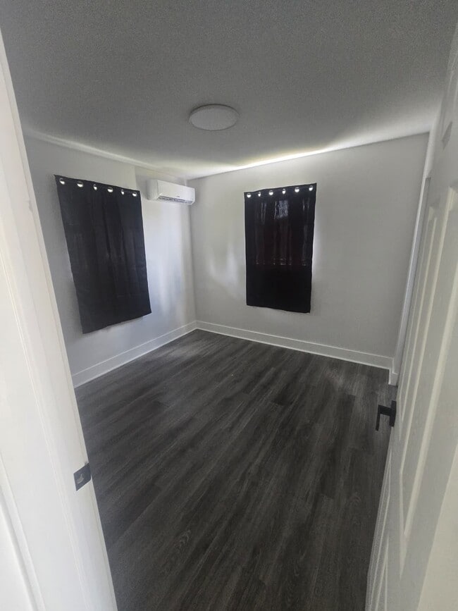 2540 NW 90th St, Unit 1