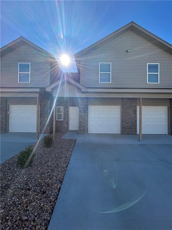 property at 2804 W Mockingbird Ln