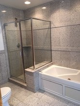 6111 Fifth Ave-Unit -Apt 1B in Pittsburgh, PA - Building Photo - Building Photo