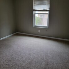 3679 Blackshear Ct in Duluth, GA - Foto de edificio - Building Photo