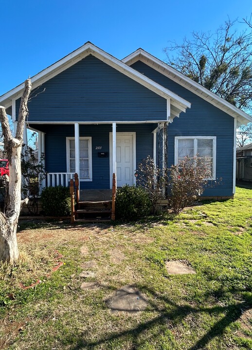 2107 Fillmore St in Wichita Falls, TX - Building Photo