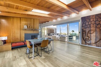 7275 Mulholland Dr in Los Angeles, CA - Building Photo - Building Photo