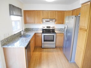 8938 Oakwood Way in Jessup, MD - Building Photo - Building Photo