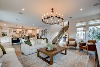 9702 Starlight Ridge Ave in Las Vegas, NV - Foto de edificio - Building Photo