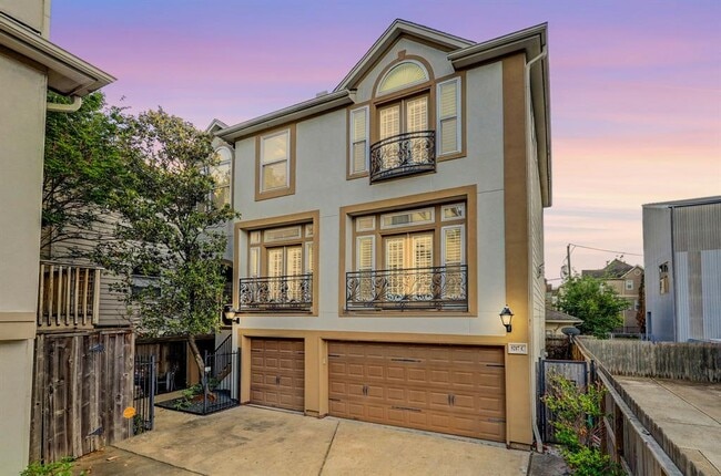 property at 5217 Blossom St