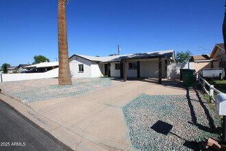 443 N Sycamore in Mesa, AZ - Building Photo - Building Photo