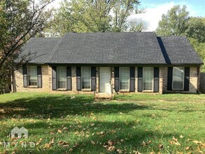 3655 Old Brownsville Rd in Memphis, TN - Foto de edificio - Building Photo