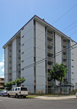 Waipahu Towers in Waipahu, HI - Foto de edificio - Building Photo