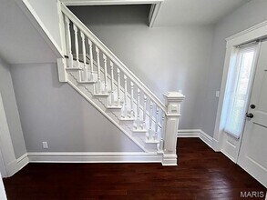 7148 Kensington Ave in Maplewood, MO - Building Photo - Building Photo