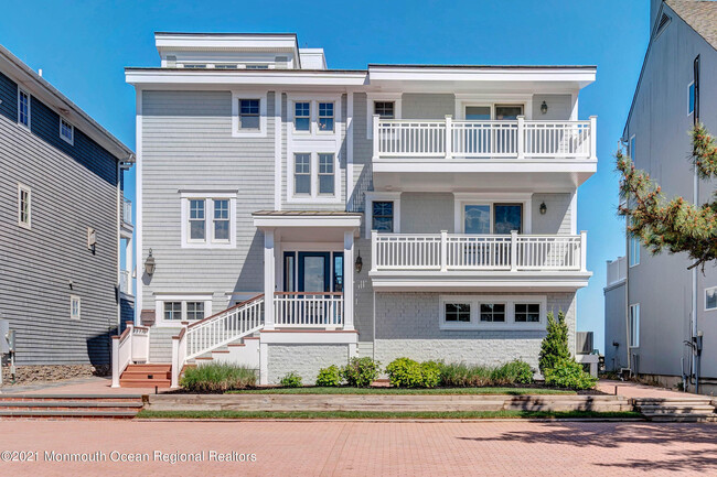 706 Morven Terrace in Sea Girt, NJ - Foto de edificio - Building Photo