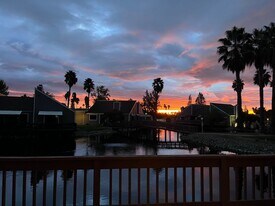 2069 Sand Point Rd in Discovery Bay, CA - Building Photo