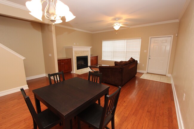 property at 1569 Crescent Hills Dr
