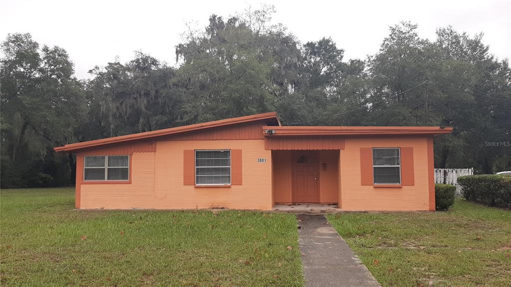 3801 NW 6th St in Gainesville, FL - Building Photo