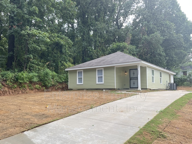 2645 Mirror Ave in Memphis, TN - Building Photo