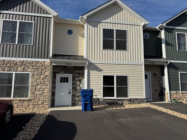 property at 686 Zephyr Dr