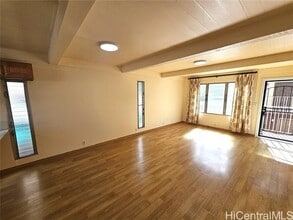 827 Ala Lilikoi St in Honolulu, HI - Building Photo - Building Photo