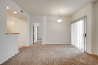 Sun Valley Ranch Apartments in Mesa, AZ - Foto de edificio - Interior Photo