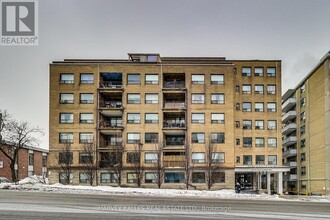 660-660 Eglinton Ave W in Toronto, ON - Building Photo - Building Photo