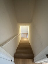 6085 W Arkansas Ave in Lakewood, CO - Foto de edificio - Building Photo