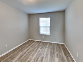 315 E 9th St in Belle, WV - Building Photo - Building Photo