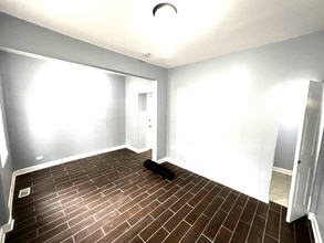 10410 S Maryland Ave in Chicago, IL - Building Photo - Building Photo
