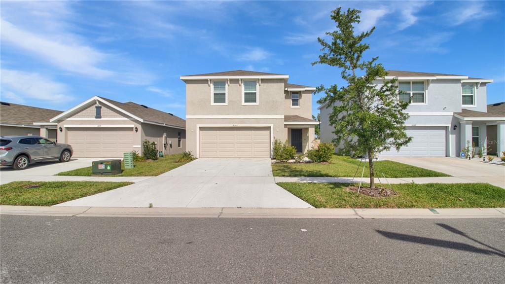 16545 Mosaic Oar Dr in Wimauma, FL - Building Photo