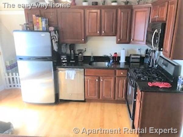 28 Mt Vernon St, Unit 3 in Somerville, MA - Building Photo - Building Photo