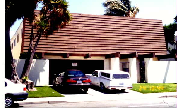 1120 N H St in Oxnard, CA - Building Photo - Building Photo