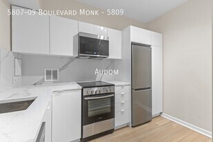 5807-09 Bd Monk in Montréal, QC - Building Photo