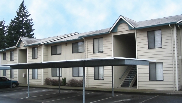 Evergreen Apartments in Vancouver, WA - Building Photo